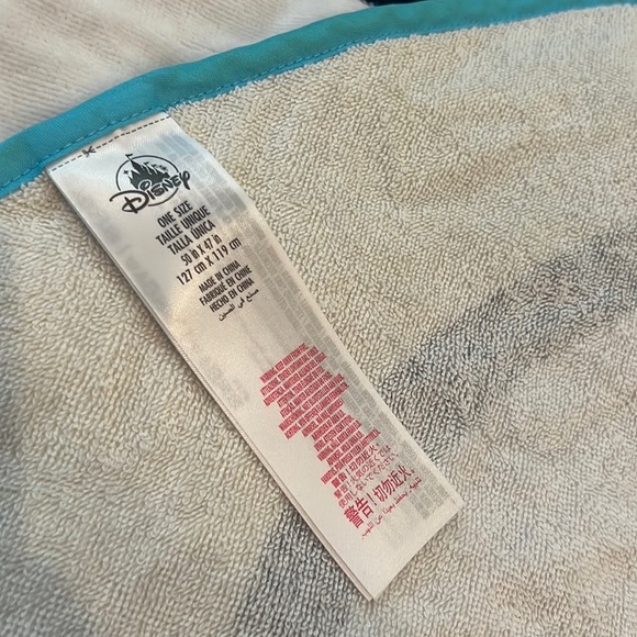 Disney towel Mickey Mouse ears lime neon green with blue black white beach - Picture 4 of 5